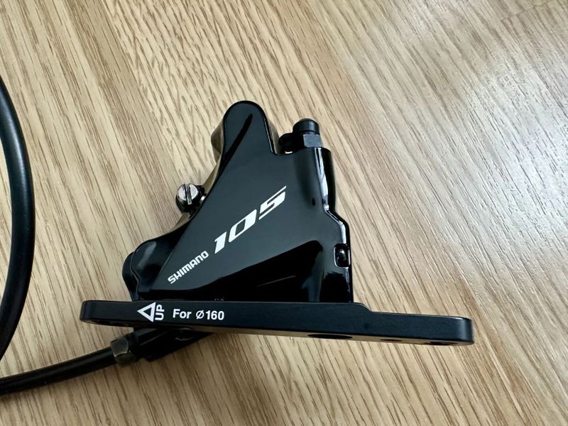 Silniční sada SHIMANO 105 R7000, 2x11 sp.