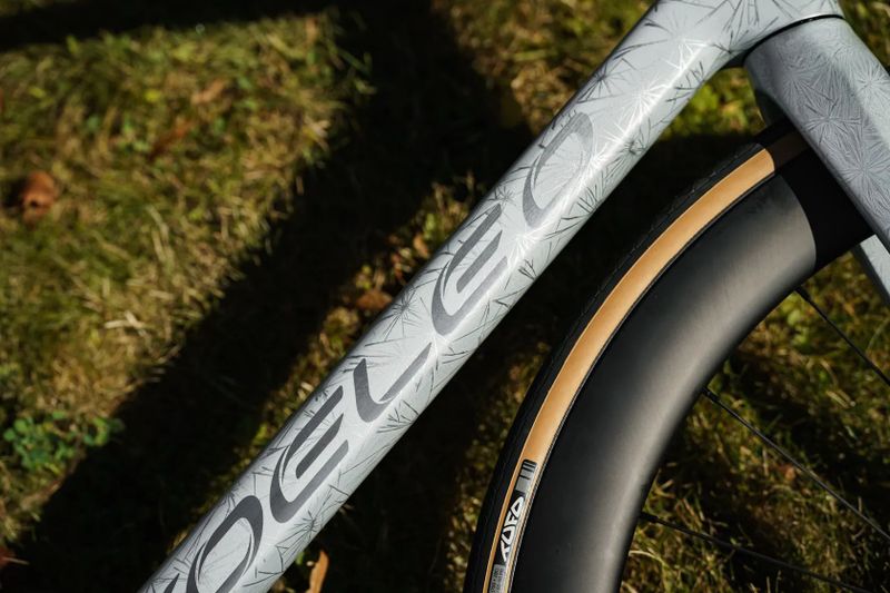 Yoeleo R11 - Shimano 105 2x12 vel. 56cm 
