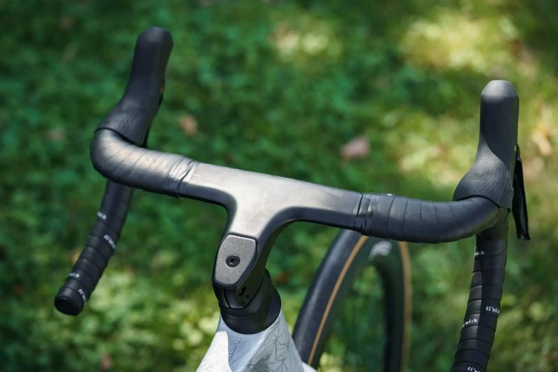 Yoeleo R11 - Shimano 105 2x12 vel. 56cm 