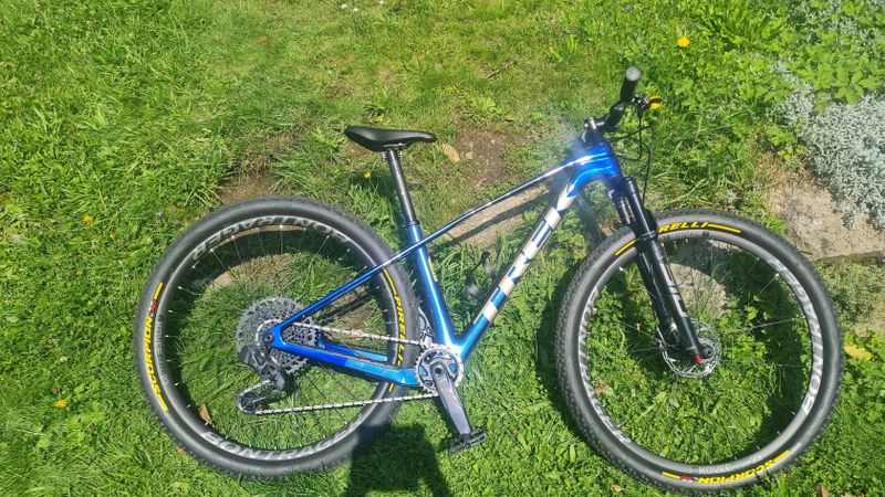 TREK horské kolo v Procaliber 3 + upgrade na SRAM GX, RS Select+,cabron.kola.