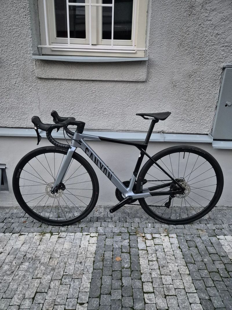 Canyon Ultimate CF SL 7