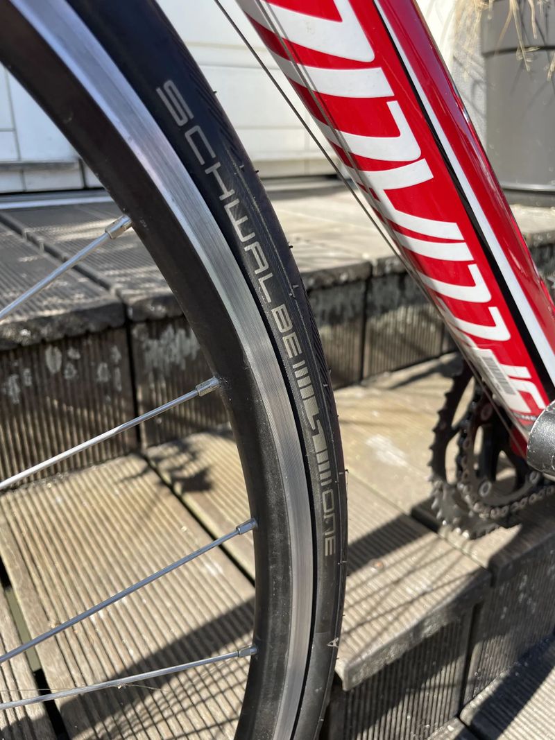 Dětské silniční kolo Specialized Allez s 26'' koly