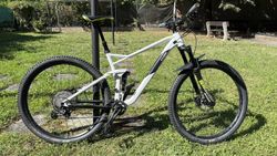 Cube Stereo 120 race 29" / velikost L / 
