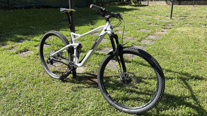 Cube Stereo 120 race 29" / velikost L / 