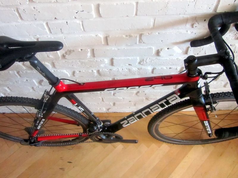 ZANNATA CROSS na Shimano 105, 58 cm. Super stav