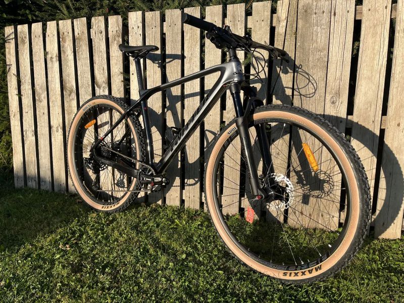 NOVÝ full carbon TWITTER PREDATORpro XT 29" vel.L/19 , 1x12