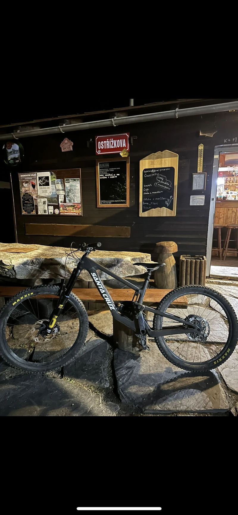 Santa Cruz Nomad V6 C S MX + Öhlins 180/170 vel. L