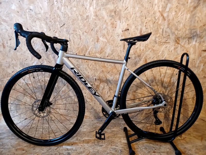 Gravel RIDLEY GRIFIN, velikost rámu S