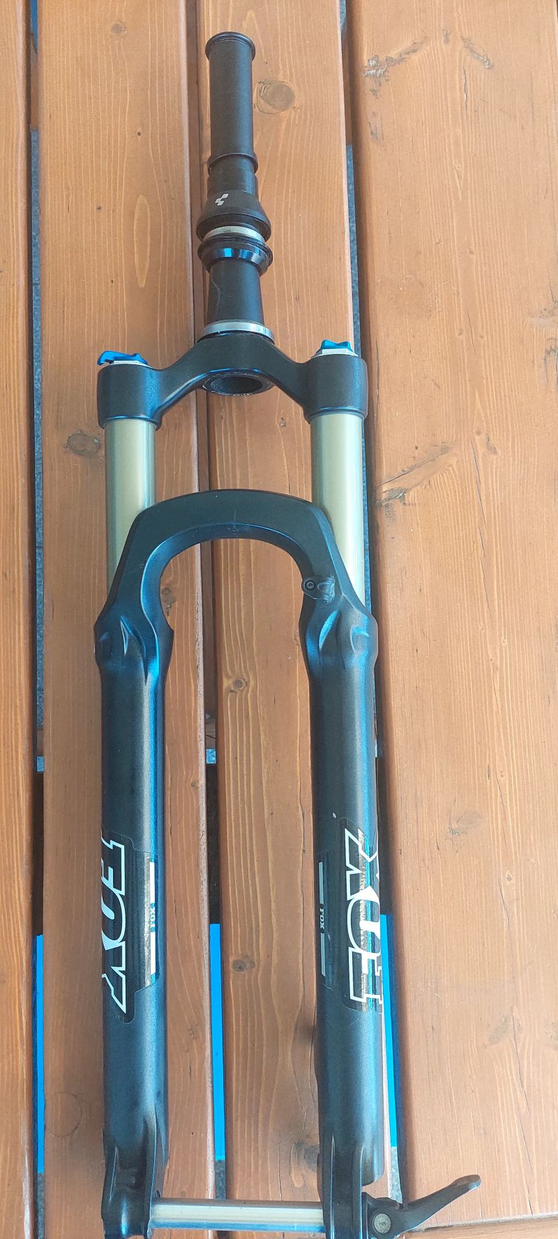 Fox 32 No Boost 100mm + přední kolo DT Swiss s kotoučem 203mm 