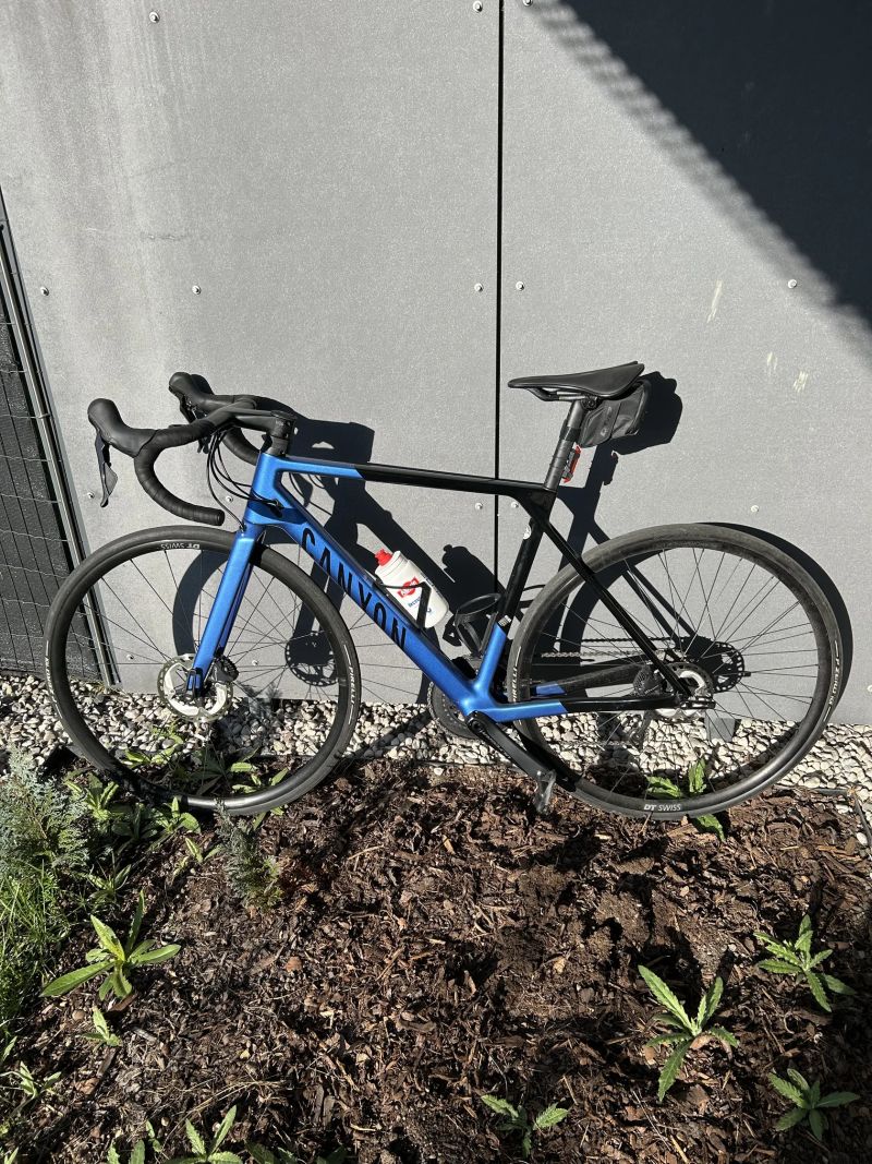 Canyon Ultimate CF SL 8 (2023)