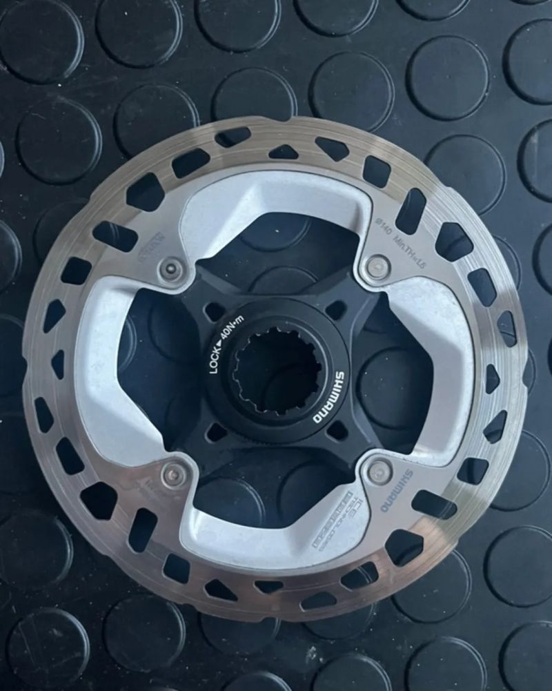 Brzdové kotouče Shimano RT-MT800