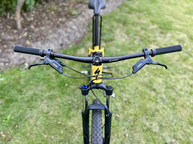 Specialized Rockhopper Comp-M 29" 90km nájezd