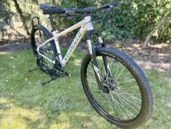 Specialized Rockhopper 27,5” M 2022