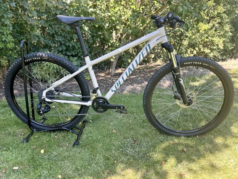 Specialized Rockhopper 27,5” M 2022