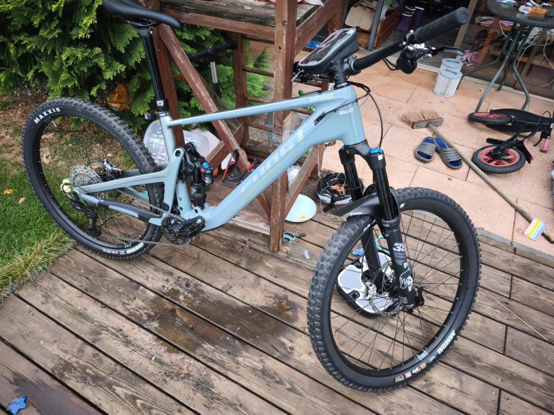 Ghost Path Riot CF Advanced F430 12 Ah 29"