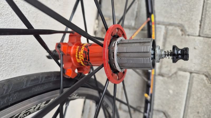 Mavic Ksyrium SL, pro ráfkové brzdy, dobrý stav, silniční kola