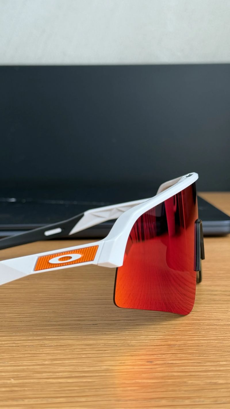 Oakley Sutro Lite Sweep