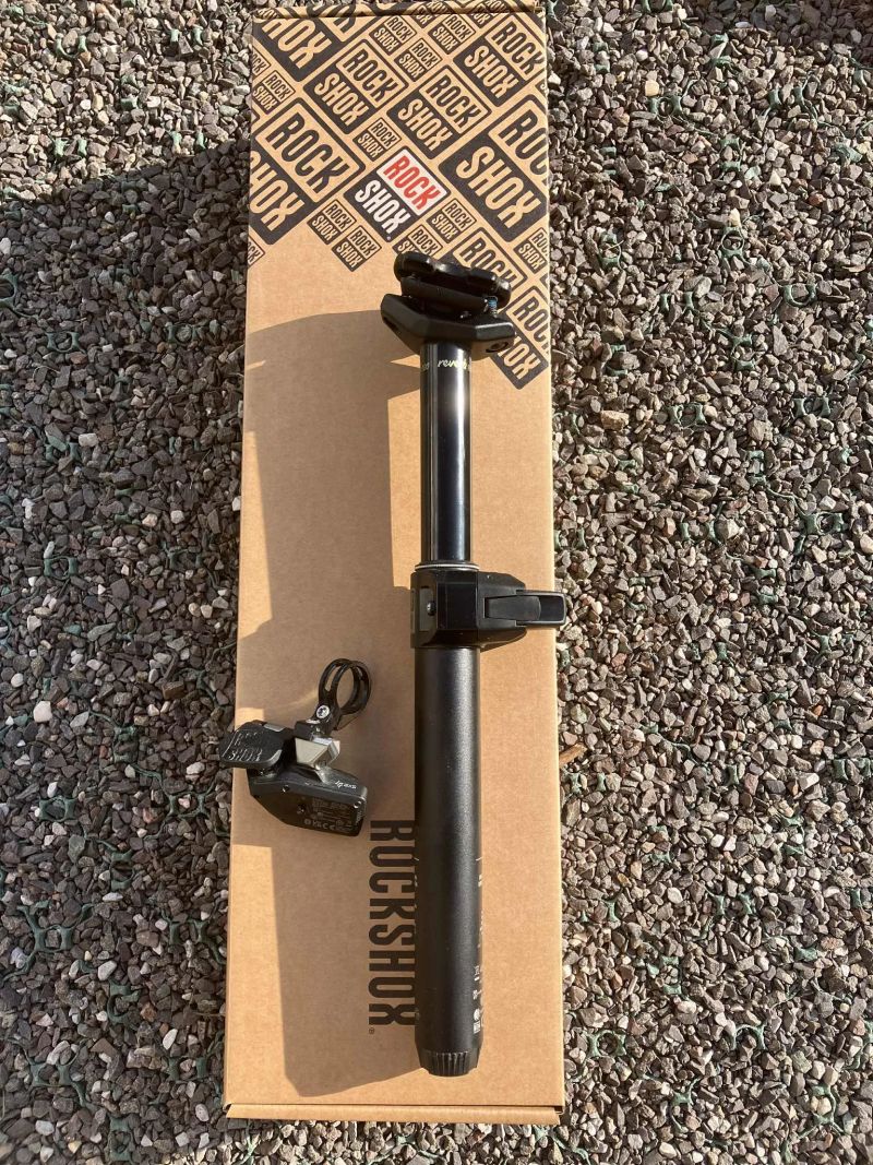 Sedlovka Rock Shox Reverb AXS