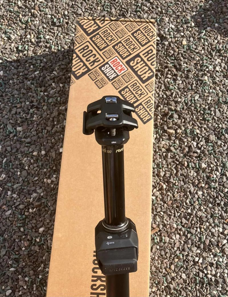 Sedlovka Rock Shox Reverb AXS