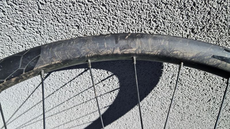 karbonové enduro kola Zelvy 27,5" pro Boost osou a XD ořech