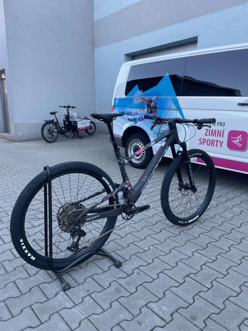 Scott SPARK RC Team velikost L - plná záruka jako na nové kolo