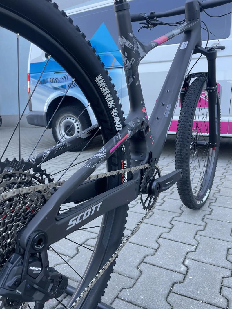 Scott SPARK RC Team velikost L - plná záruka jako na nové kolo