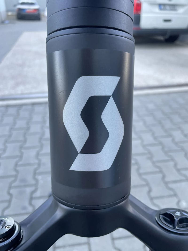 Scott SPARK RC Team velikost L - plná záruka jako na nové kolo