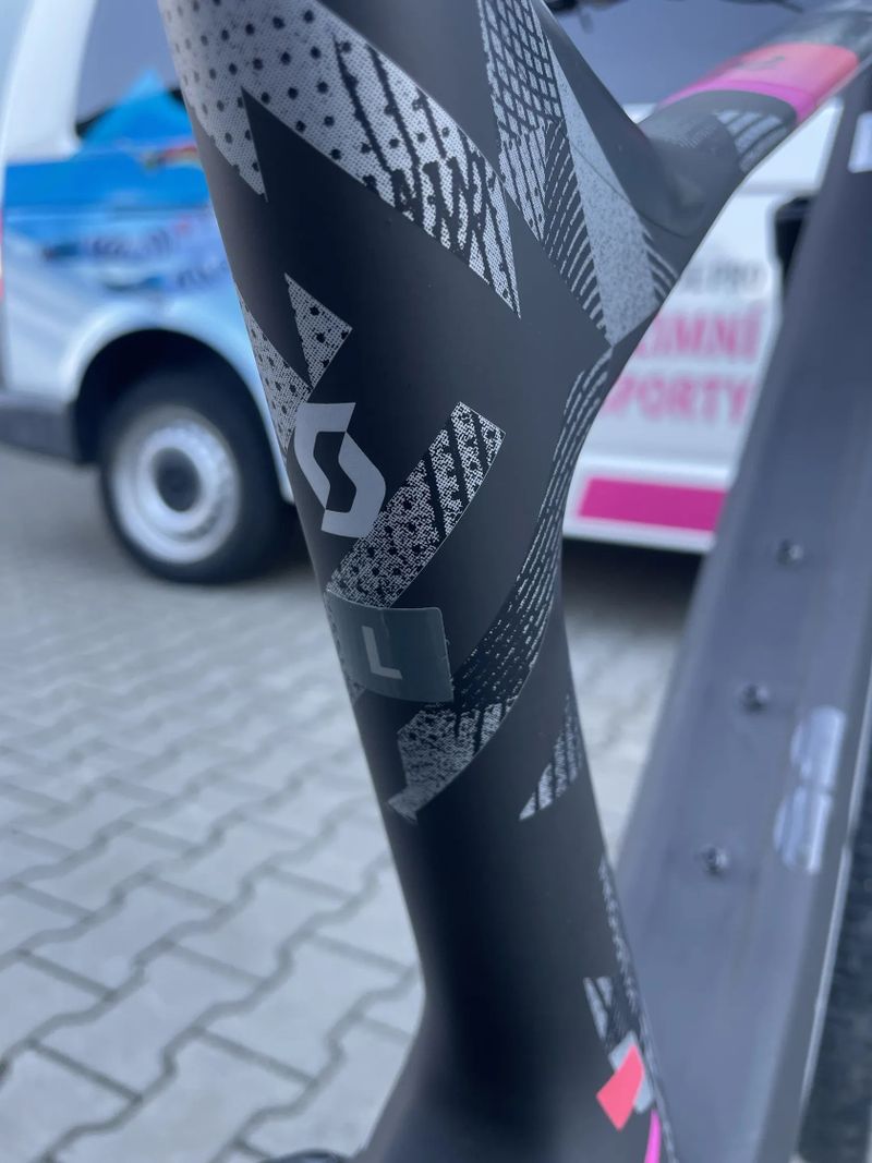 Scott SPARK RC Team velikost L - plná záruka jako na nové kolo