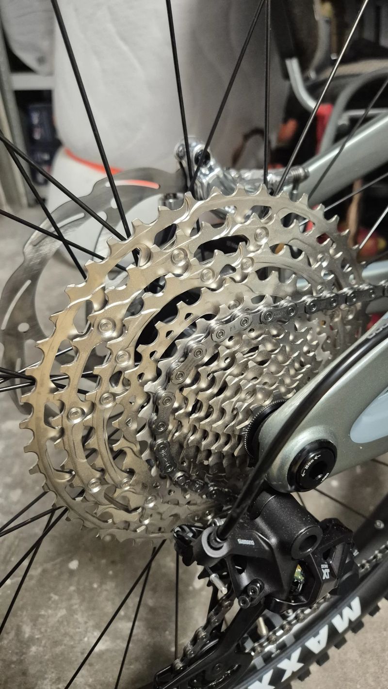 Shimano deore cs-m6100 12s kazeta