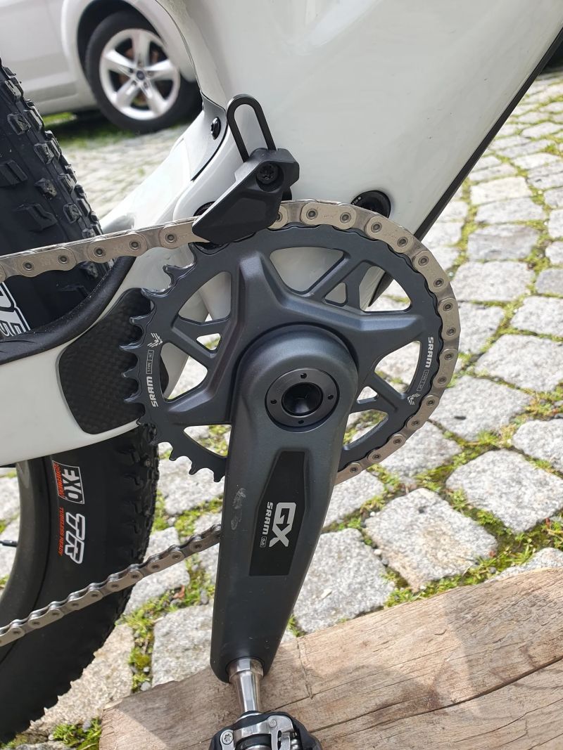 Scott Spark RC Team Issue 2025 vel.M do června 2027 v záruce výrobce