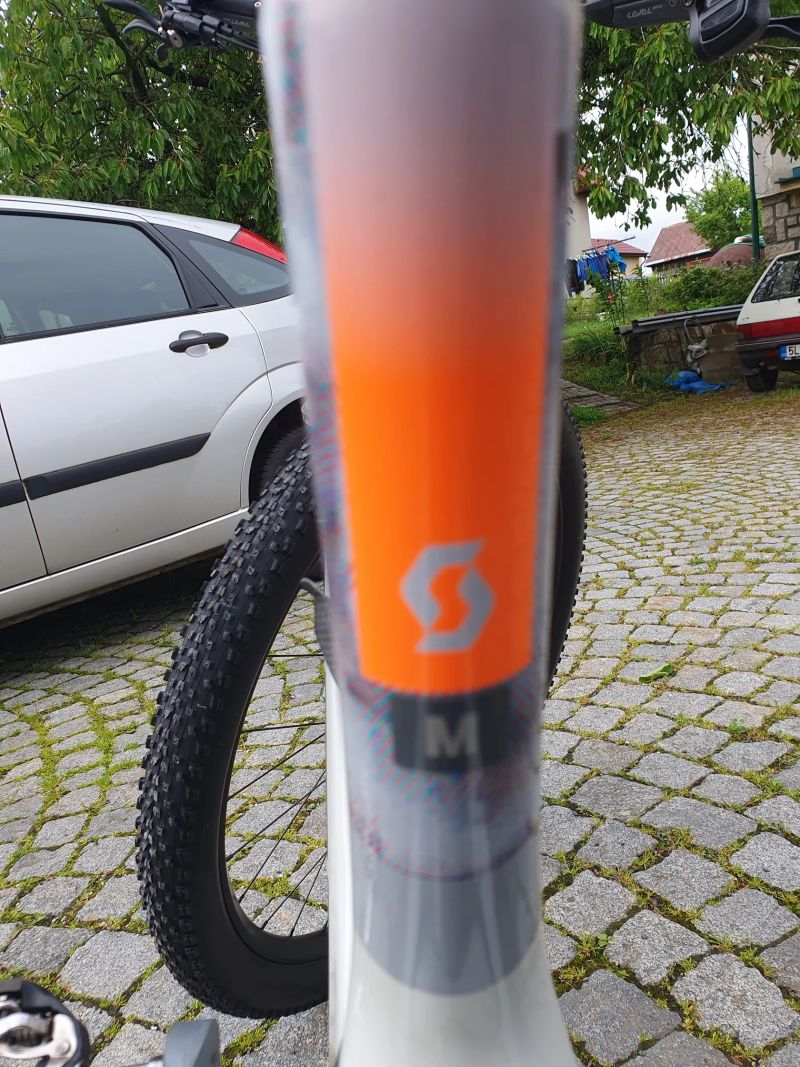 Scott Spark RC Team Issue 2025 vel.M do června 2027 v záruce výrobce