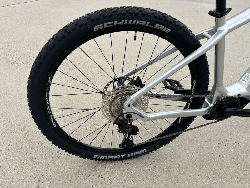 Apache HUPAHU BOSCH1 PERFORMANCE CX (4.GEN.) - vel. 19" - NOVÉ 