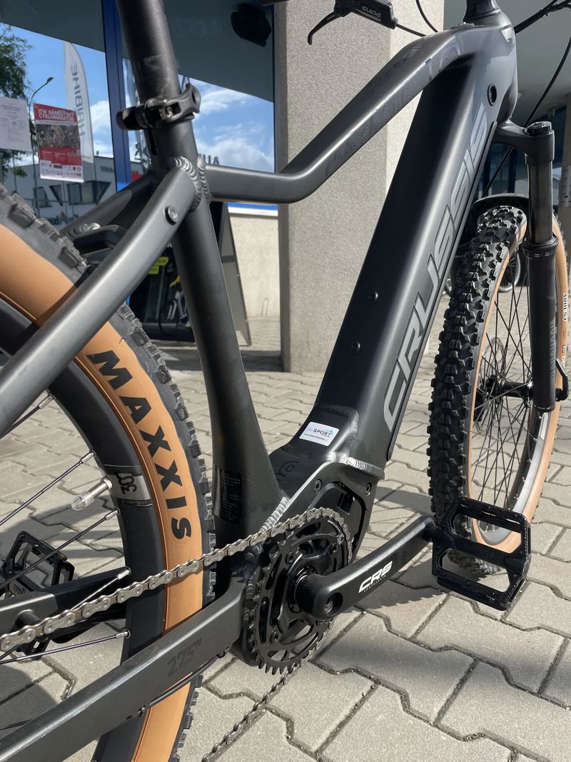 Crussis ONE-Guera 10.9 720 Wh velikost 17”