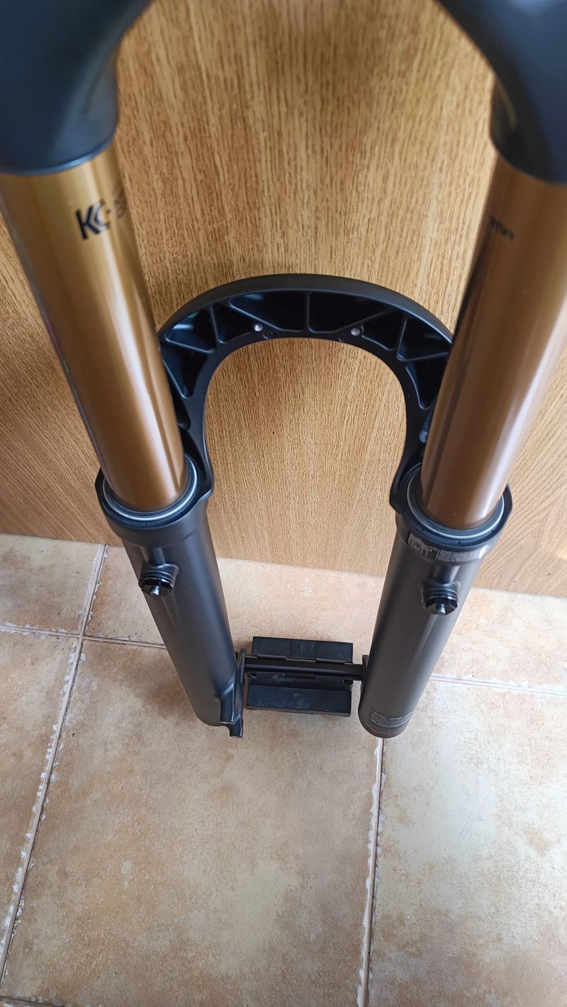 Fox 38 Factory Grip2 160mm 29" 
