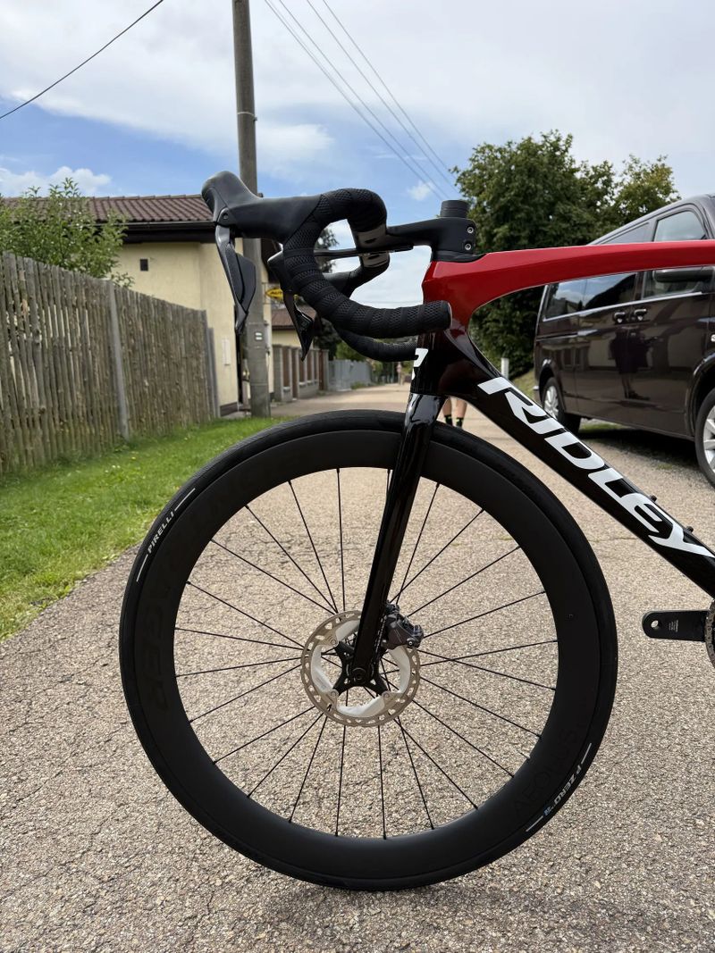 Ridley s výplety Bontrager 