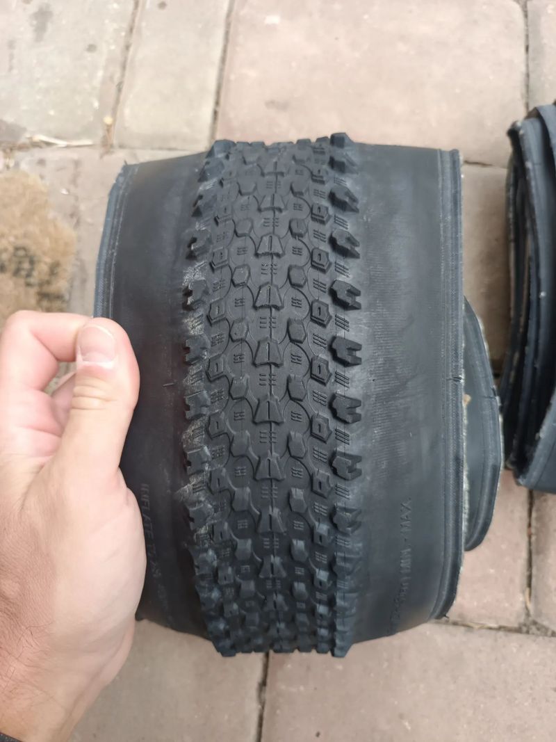 MTB XC pláště 29" - CST