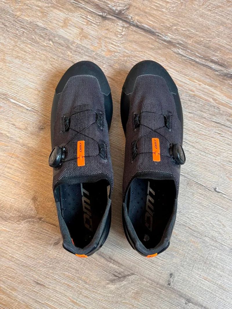 Tretry DMT KM30 Carbon