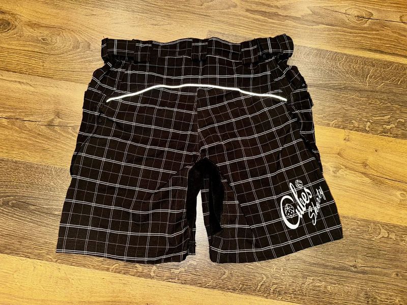 Nové kraťasy Haven Cubes Shorty velikost L