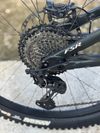 Specialized turbo levo comp 2021 2100km najeto 