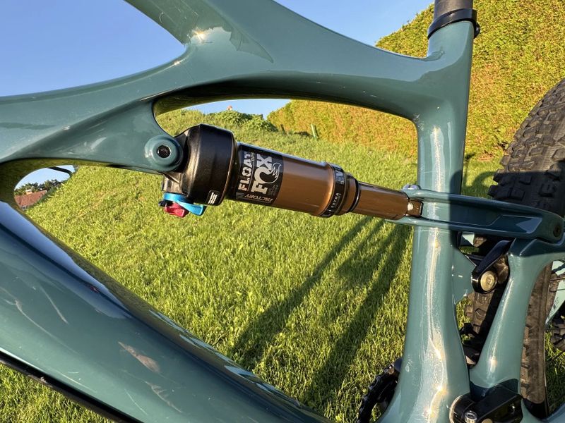 Ibis Mojo 4 carbon (Kashima 140/130)