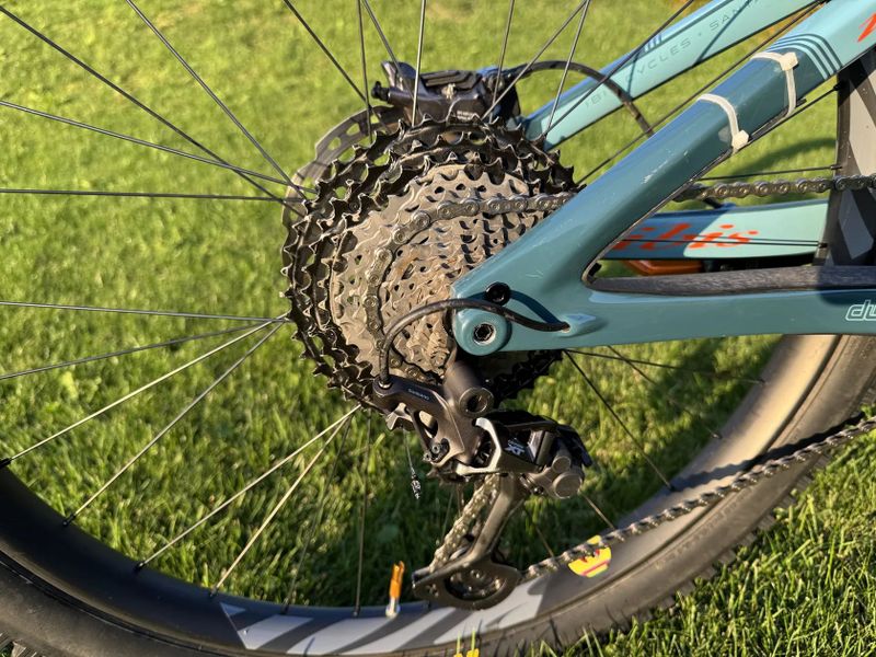 Ibis Mojo 4 carbon (Kashima 140/130)