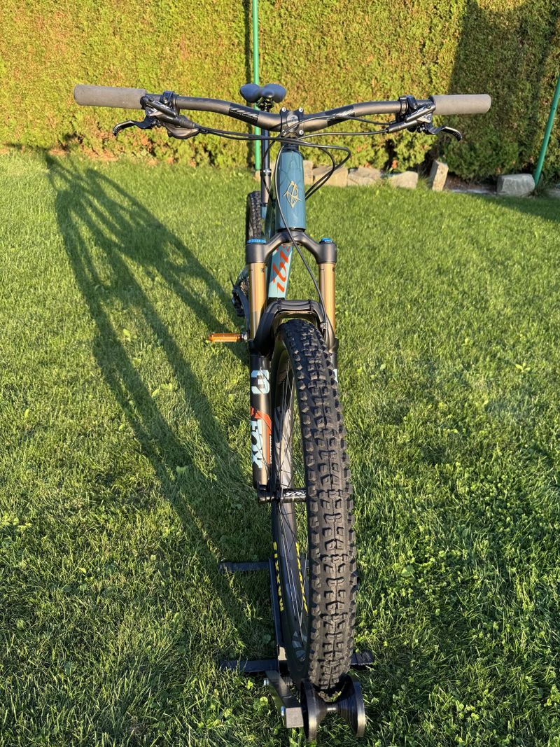 Ibis Mojo 4 carbon (Kashima 140/130)