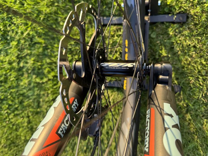Ibis Mojo 4 carbon (Kashima 140/130)