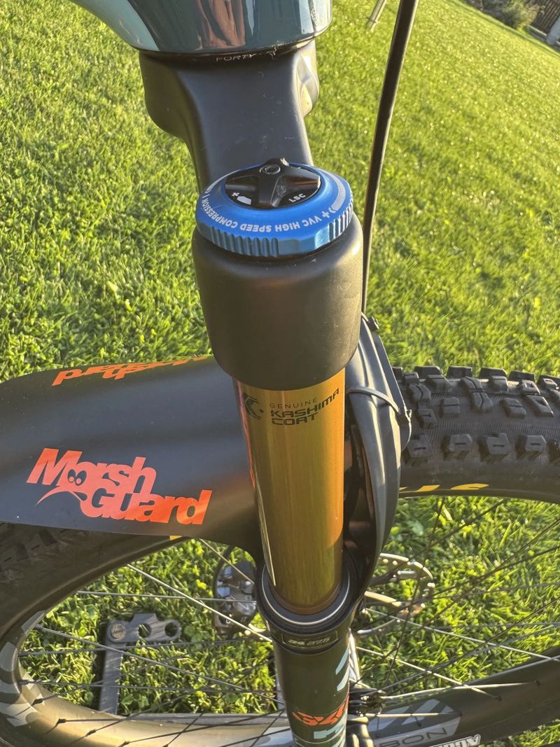 Ibis Mojo 4 carbon (Kashima 140/130)