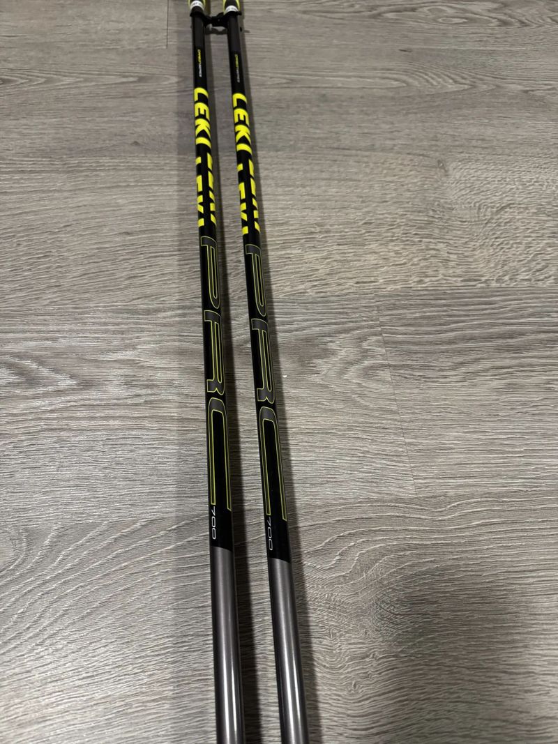 Běžkařské hole LEKI PRC700 CARBON FINVARIO 167cm