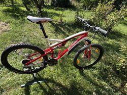 Celoodpružené kolo Specialized Camber Comp-2011