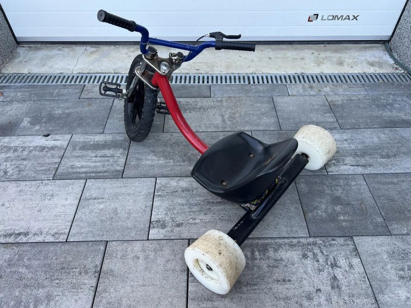 Dětská driftovací tříkolka - Kinder Trike