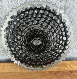 Prodám 12rychlostní kazetu sram x01