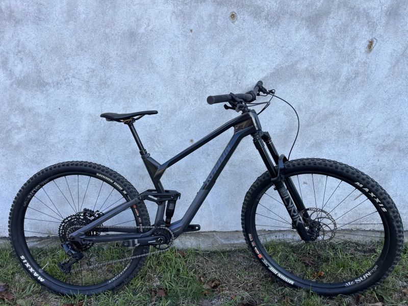 Radon Slide Trail CF 8.0 M zánovní