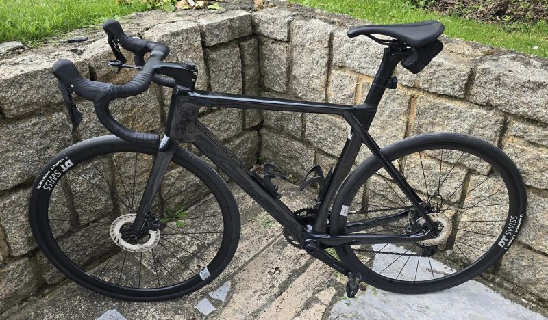 Prodej kola Yoeleo R12